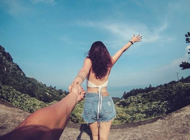 Mơ thấy người yêu cũ có người mới thường gợi cảm giác hụt hẫng, nhưng cũng có thể là dấu hiệu bạn đang học cách chấp nhận quá khứ.