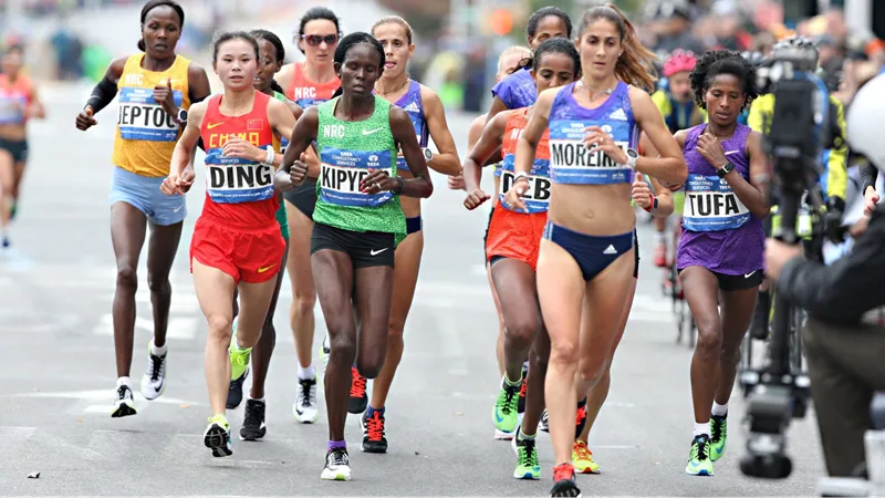 Chạy marathon là gì? Cự ly 42,195 km rèn ý chí và sức bền