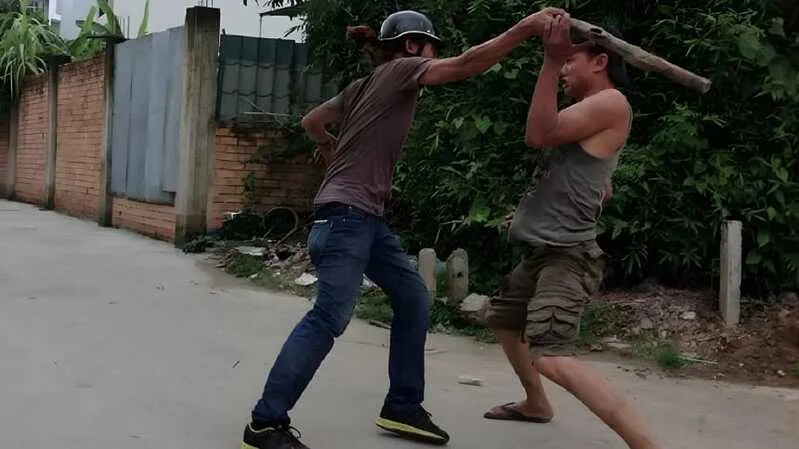 Trường hợp đứng xem người khác đánh nhau thường được liên hệ với một số con số trong sổ mơ dân gian.